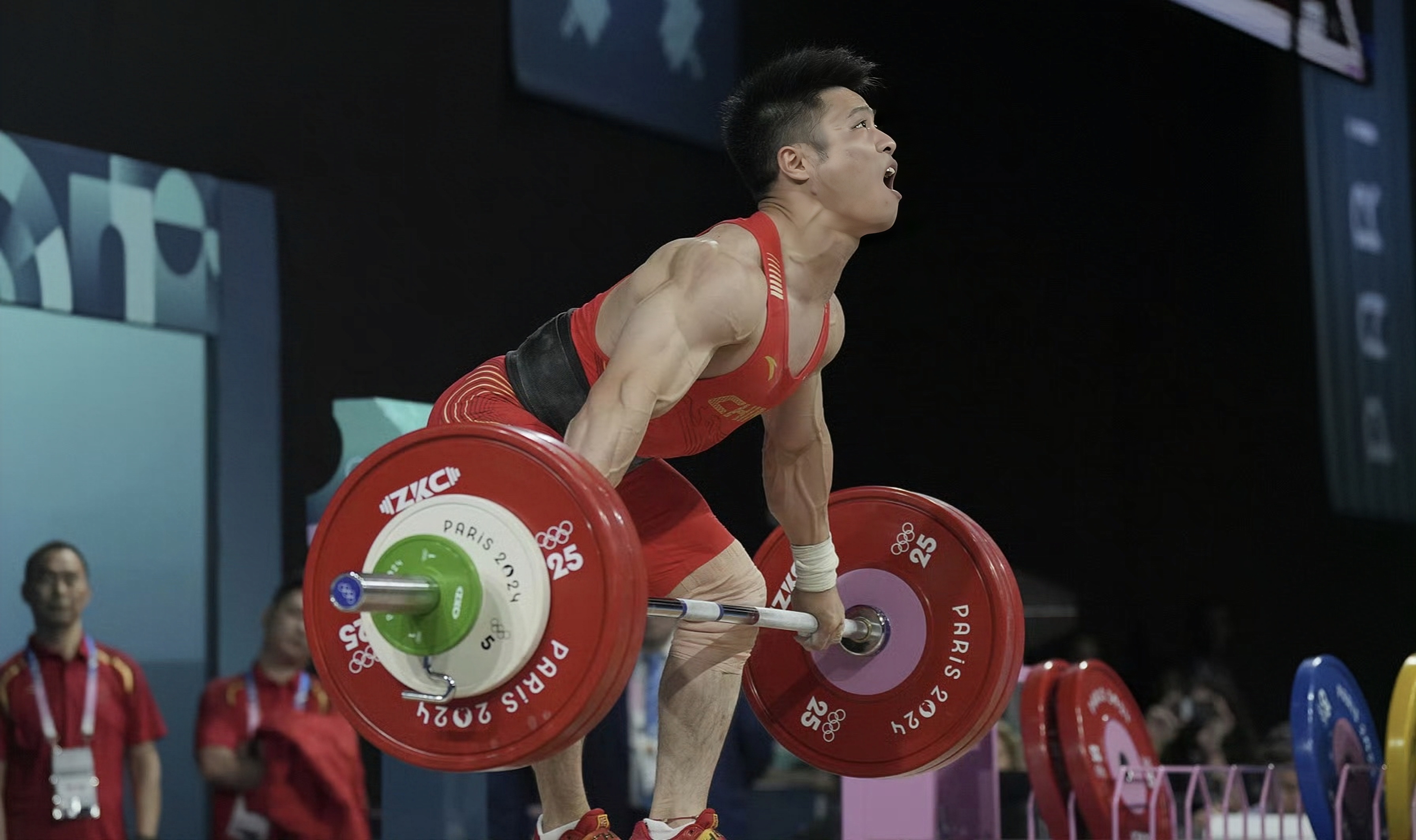 德国举重明星展现实力,实现逆袭 德国举重明星展现实力,实现逆袭