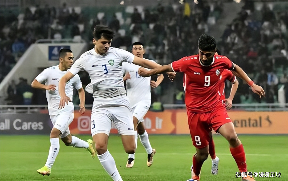 关于足球聚焦国际赛事，体育迷热情高涨的信息