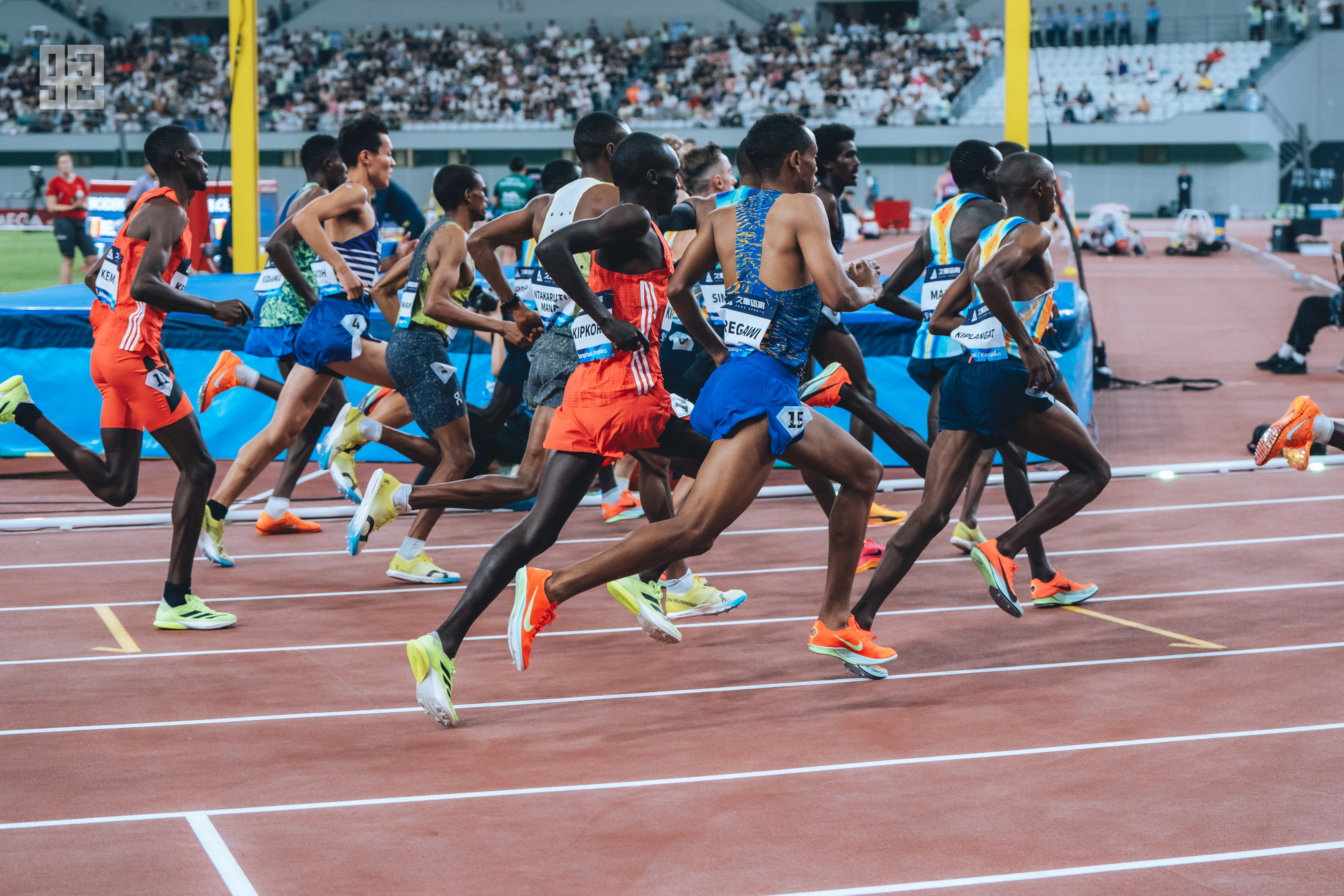 巴哈马选手在田径比赛中夺得金牌 巴哈马选手在田径比赛中夺得金牌