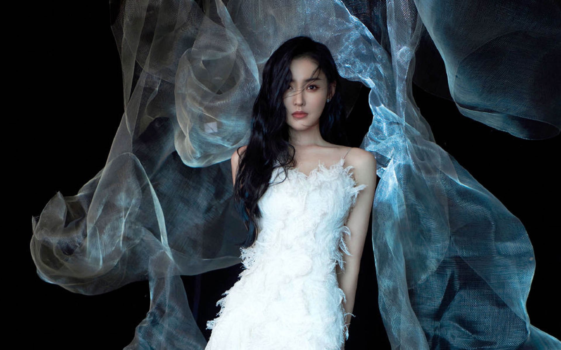 篮网掀翻深圳队,詹姆斯展现巨星价值的夜晚