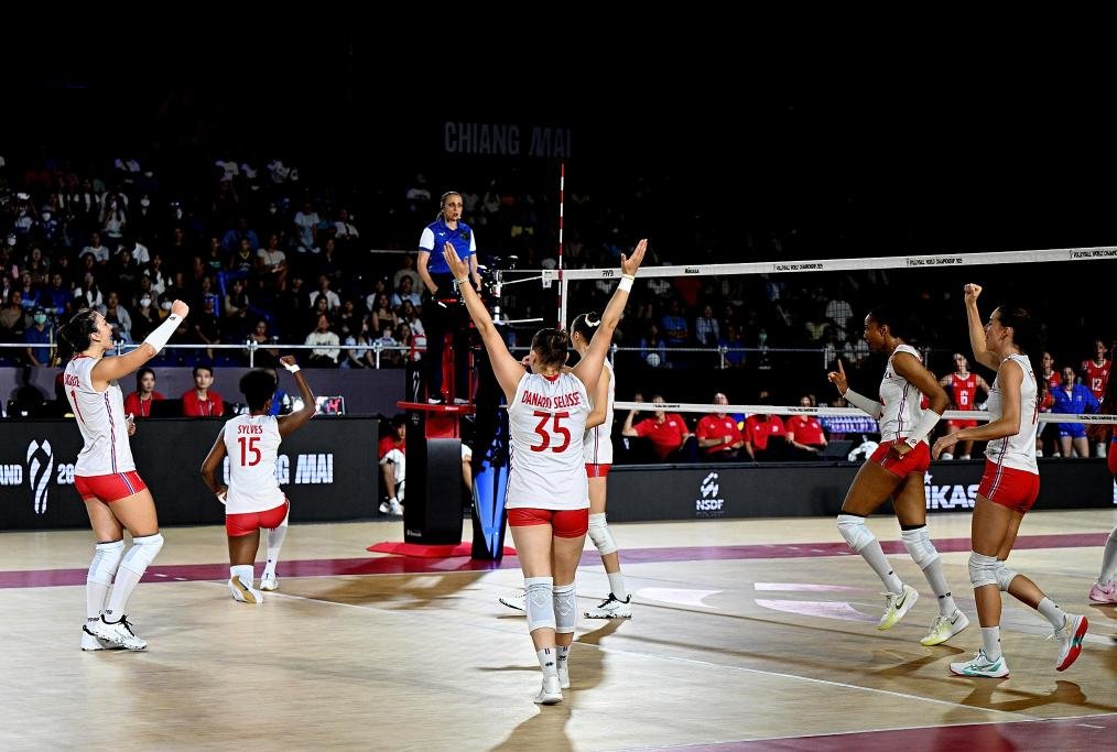 法国队轻取中国队,桃田贤斗高光表现的简单介绍 法国队轻取中国队,桃田贤斗高光表现的简单介绍