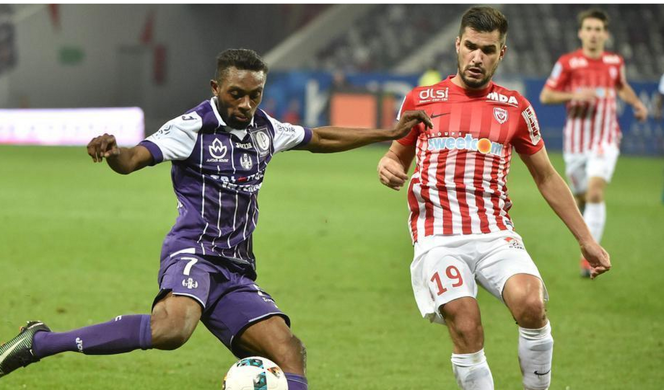 关于里昂与亚眠交手,力争保持领先的信息 关于里昂与亚眠交手,力争保持领先的信息