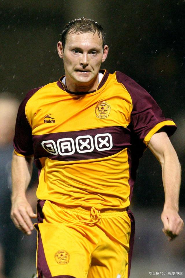 里尔对阵亚眠：势均力敌的对决的简单介绍