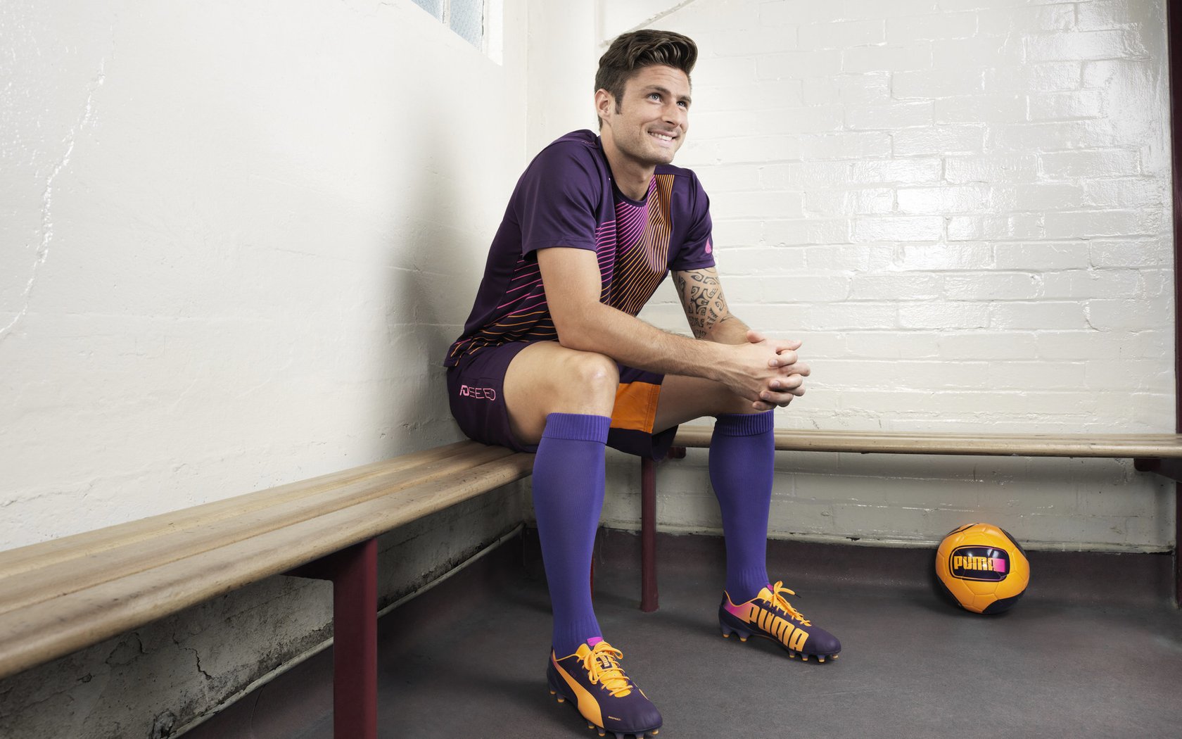 赛道与球场，利拉德在F1争冠之夜的绝杀启示