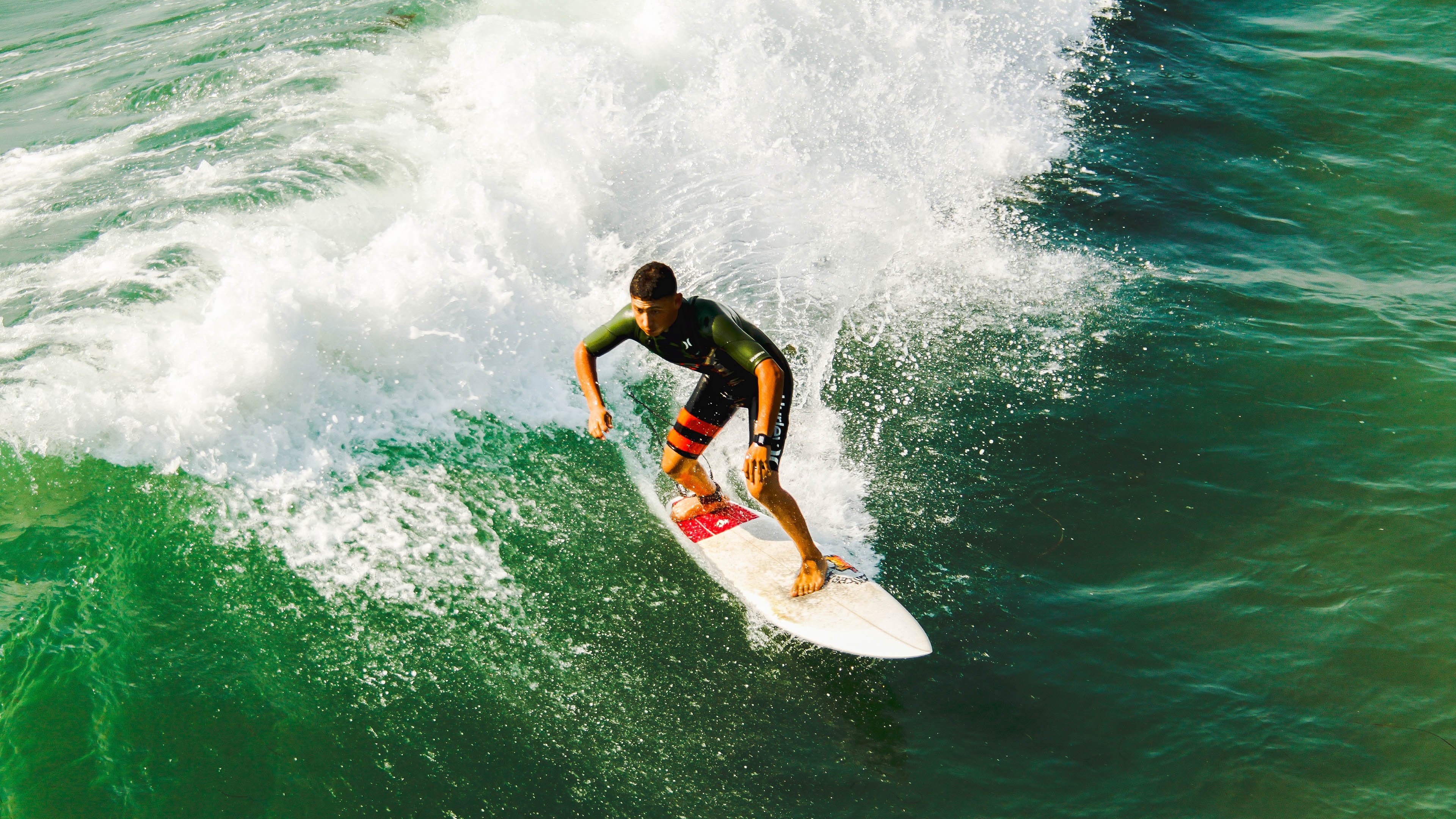北欧风暴席卷英伦,挪威收割苏格兰,内马尔式表演让悬念提前终结