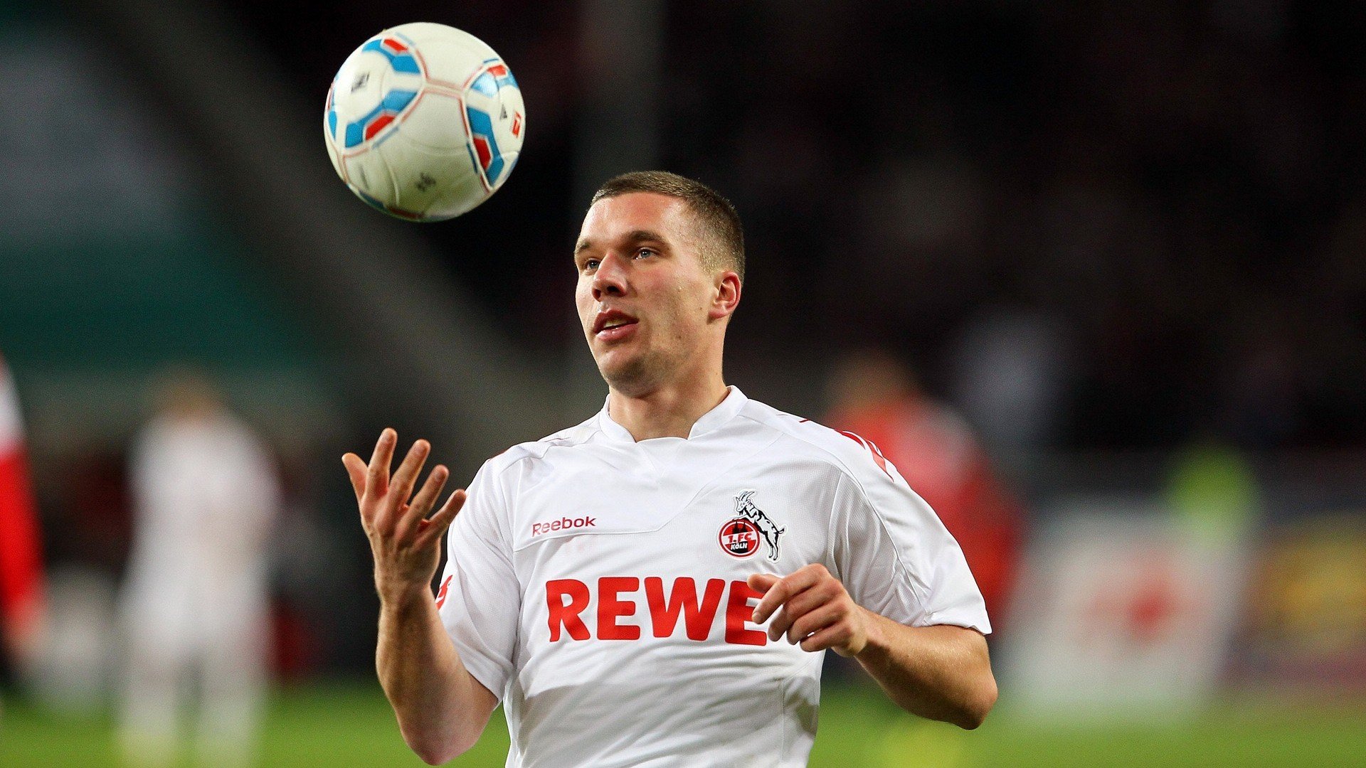 弗拉霍维奇爆发闪耀，摩洛哥提前终结悬念，韩国足球的坚韧与遗憾